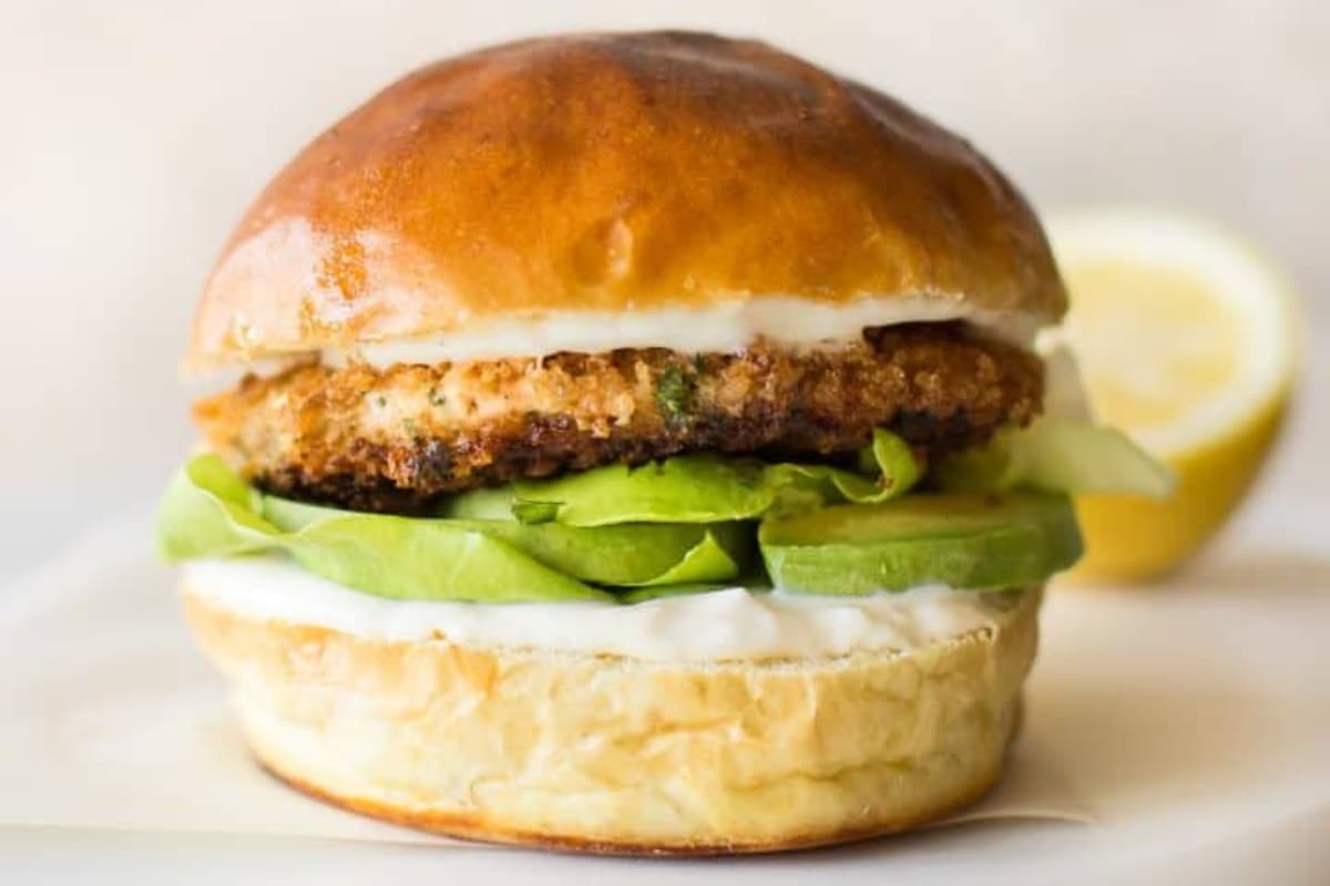 A plate of Easy Salmon Burger Recipe.