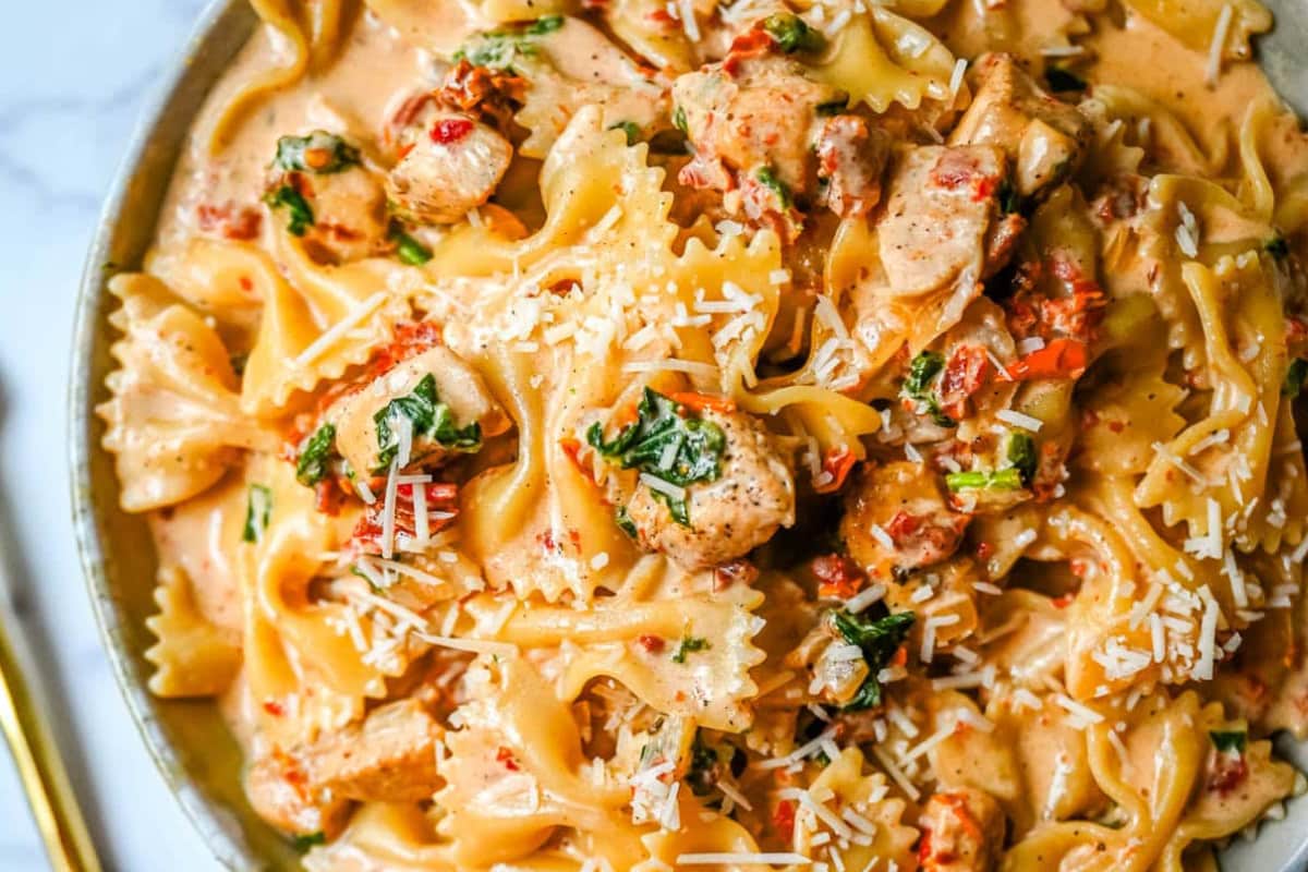A bowl of Marry Me Chicken Pasta.