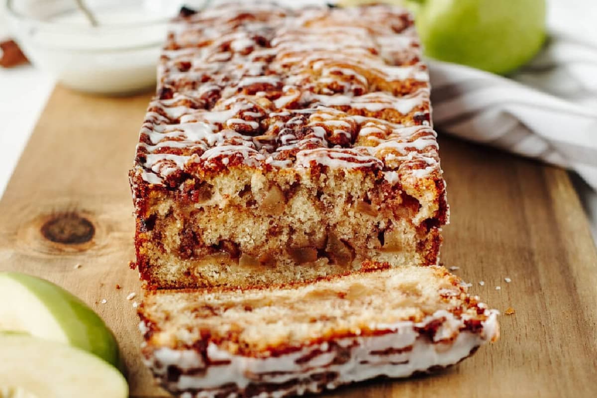 A plate of Old-Fashioned Apple Fritter Bread.