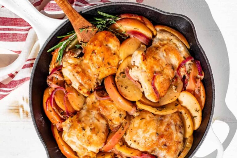 A dish of Apple Cider Chicken.