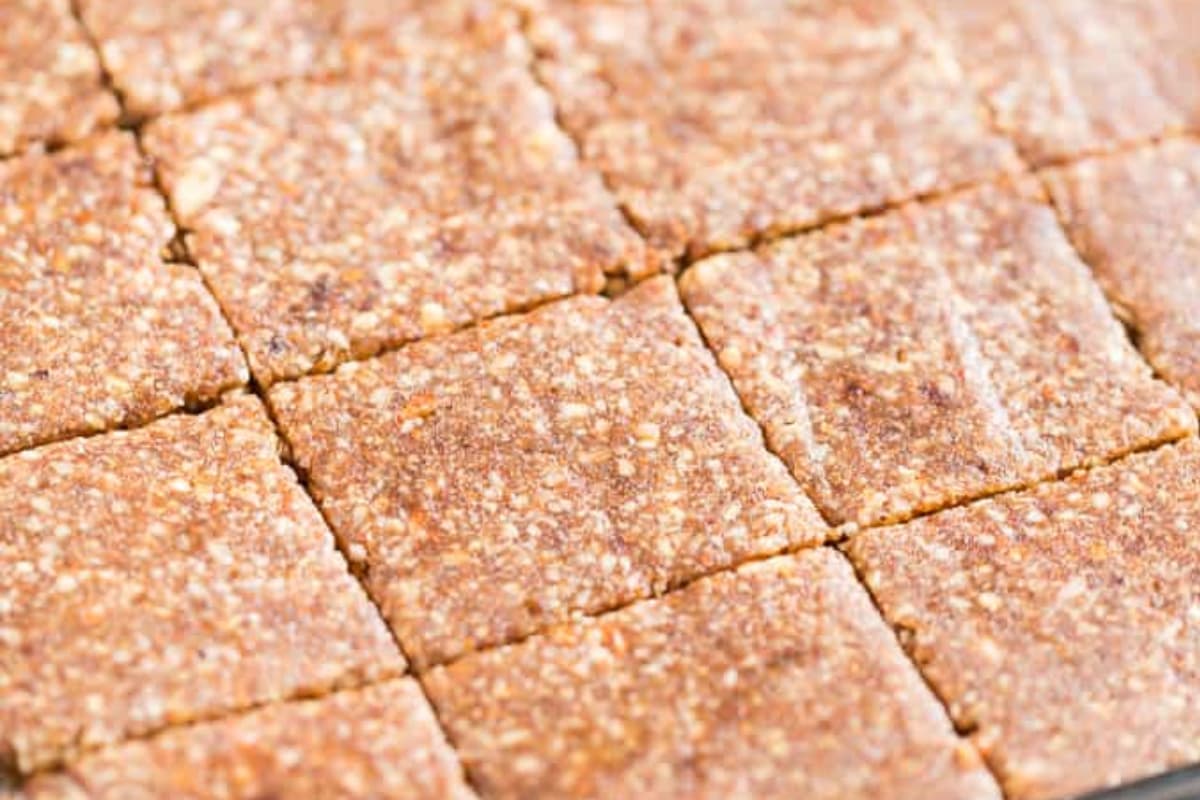 A pan of Snickerdoodle Energy Bars.