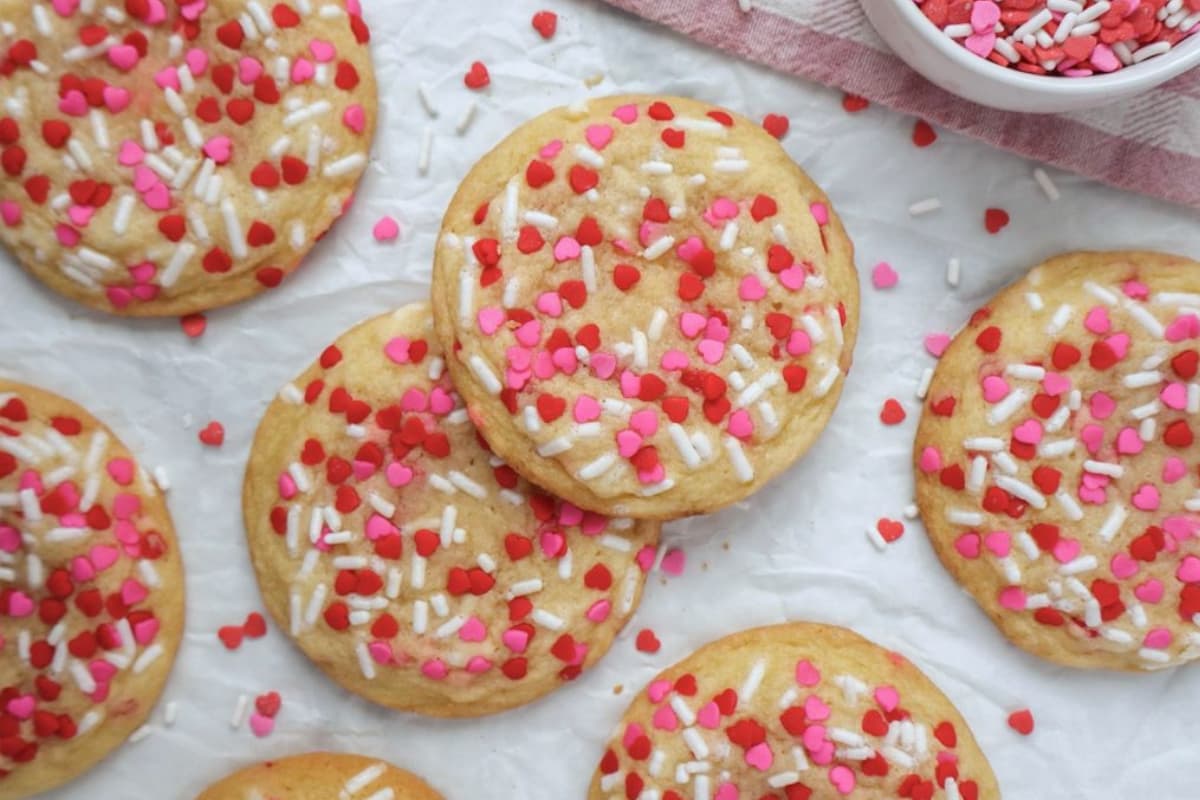 A plate of Valentine Sprinkle Cookies.