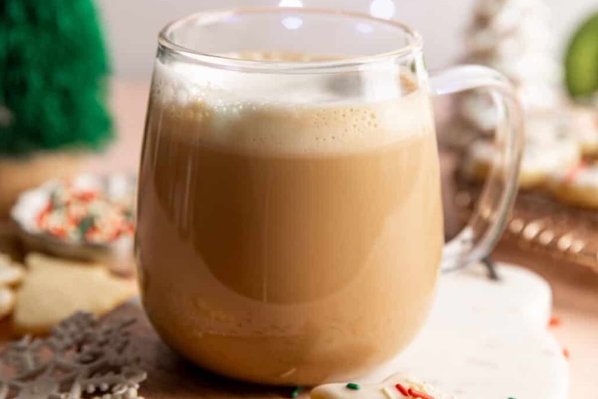 A glass of Sugar Cookie Latte.