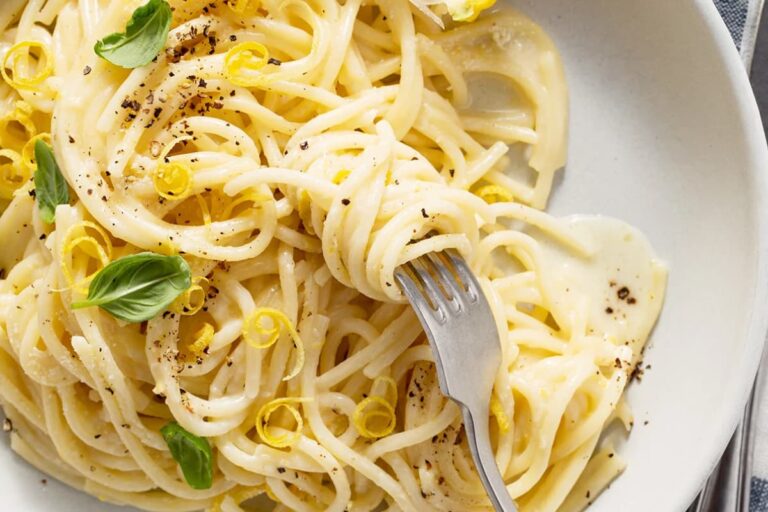 A plate of Spaghetti al Limone.