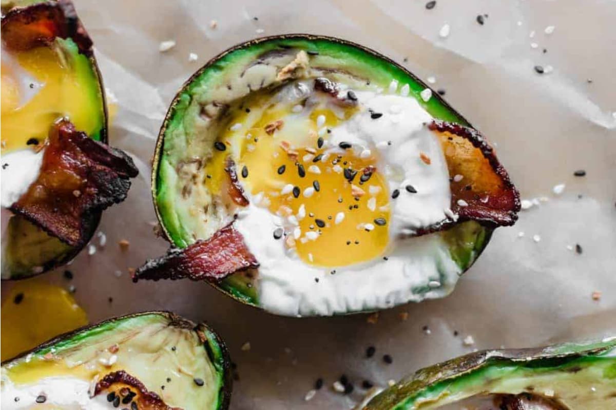 A plate of Baked Avocado with Egg.