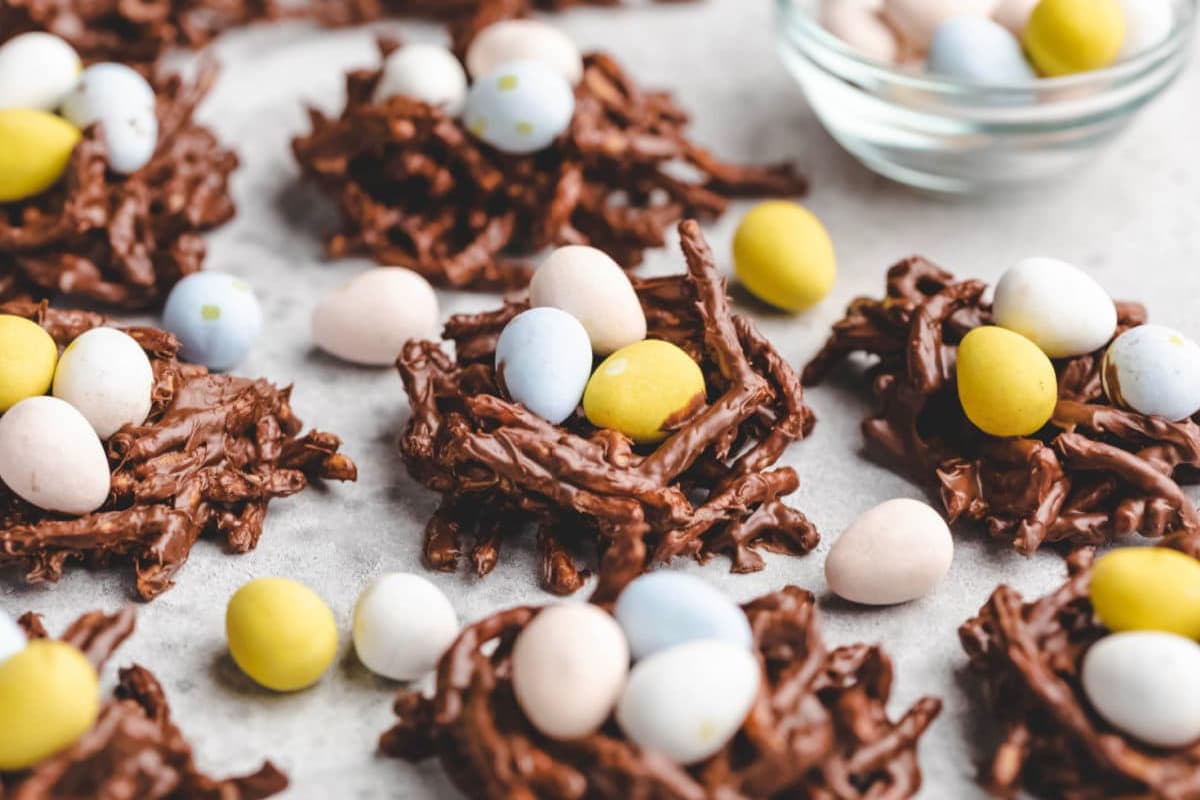 A plate of Bird’s Nest Cookies.