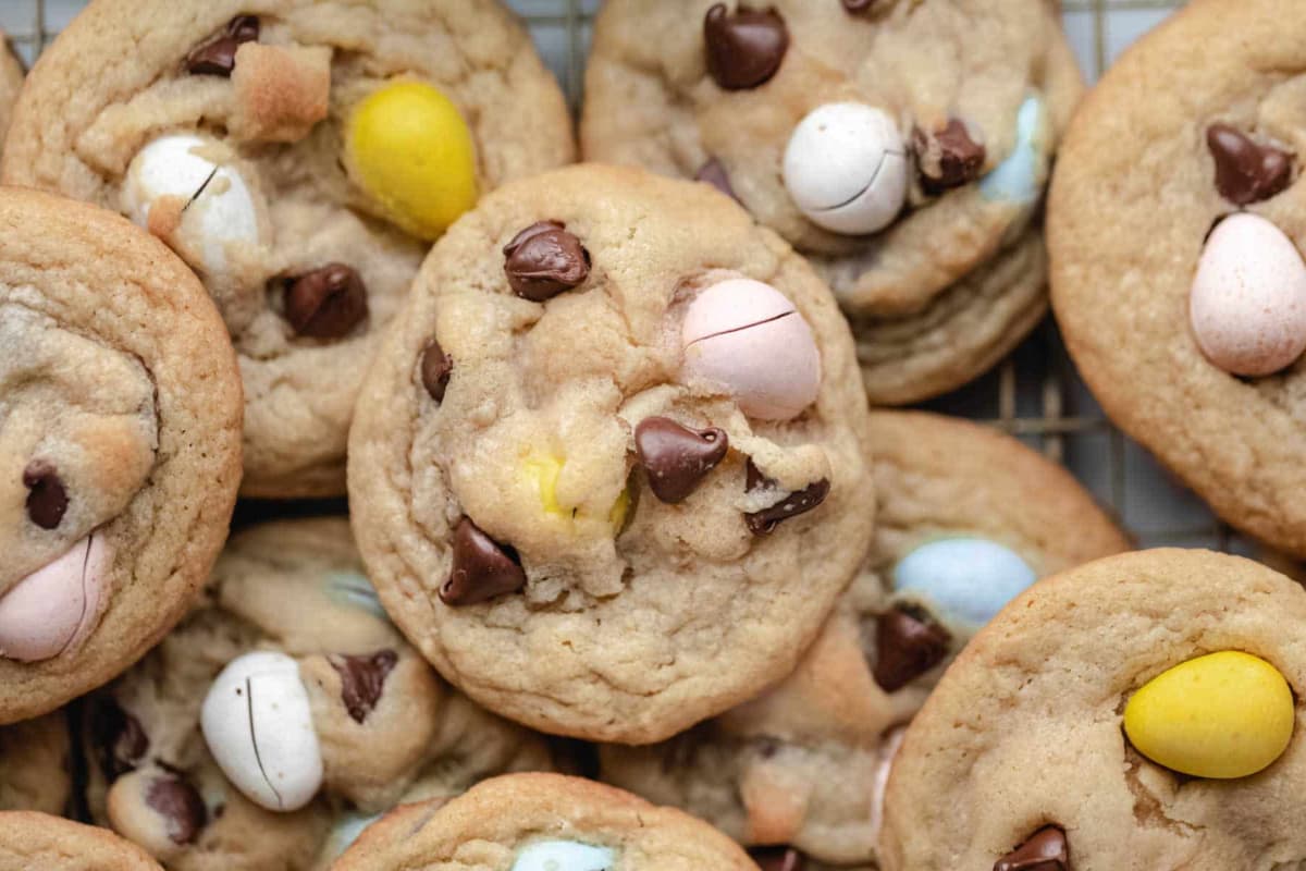 A dish of Cadbury Egg Cookies.