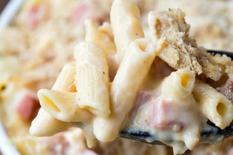 A dish of Chicken Cordon Bleu Casserole.