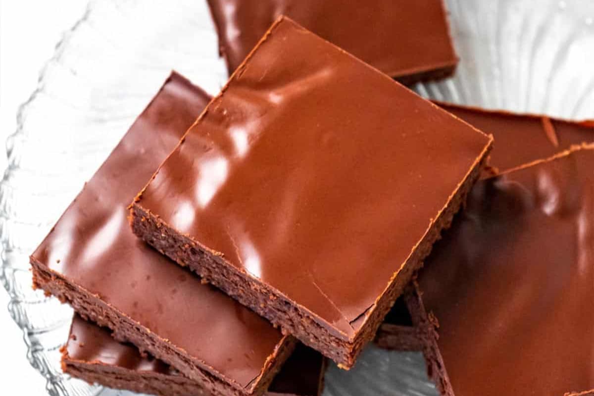 A plate of Healthy Greek Yogurt Brownies.