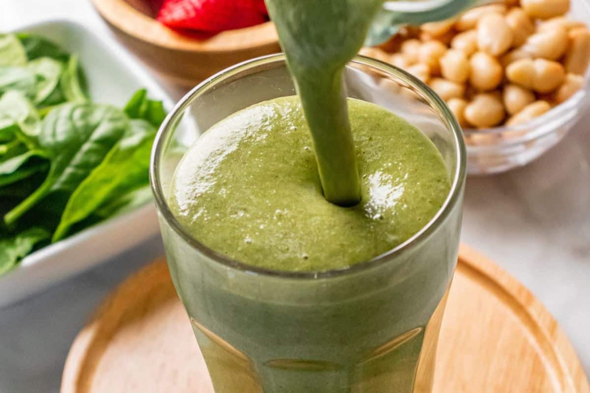 A glass of High Fiber Protein Smoothie.