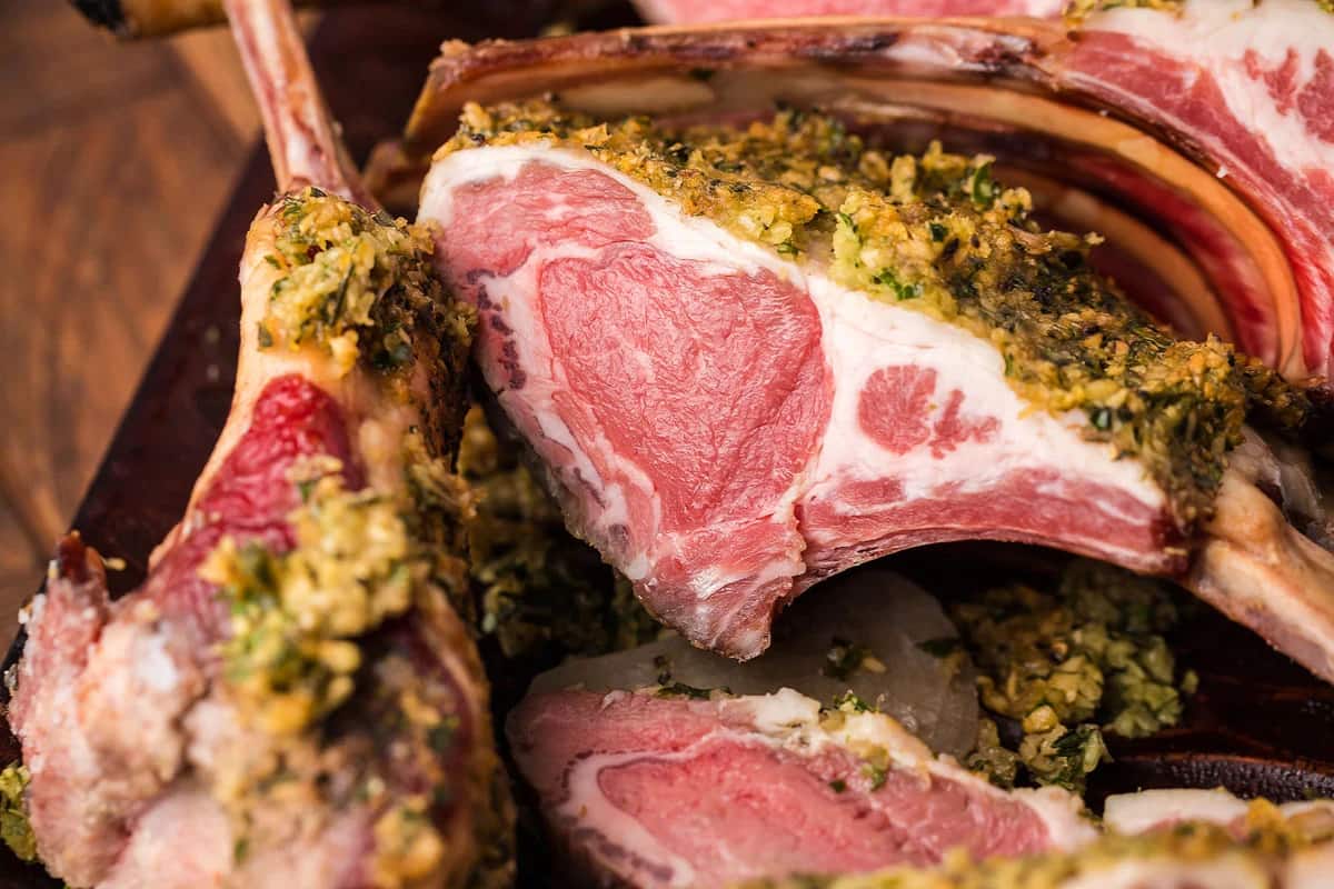 A plate of Smoked Rack of Lamb.