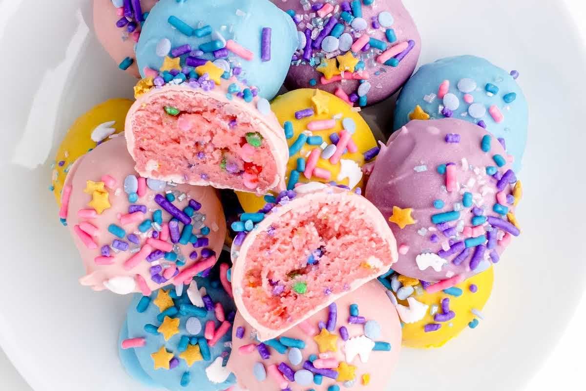 A dish of Unicorn Cheesecake Bites.