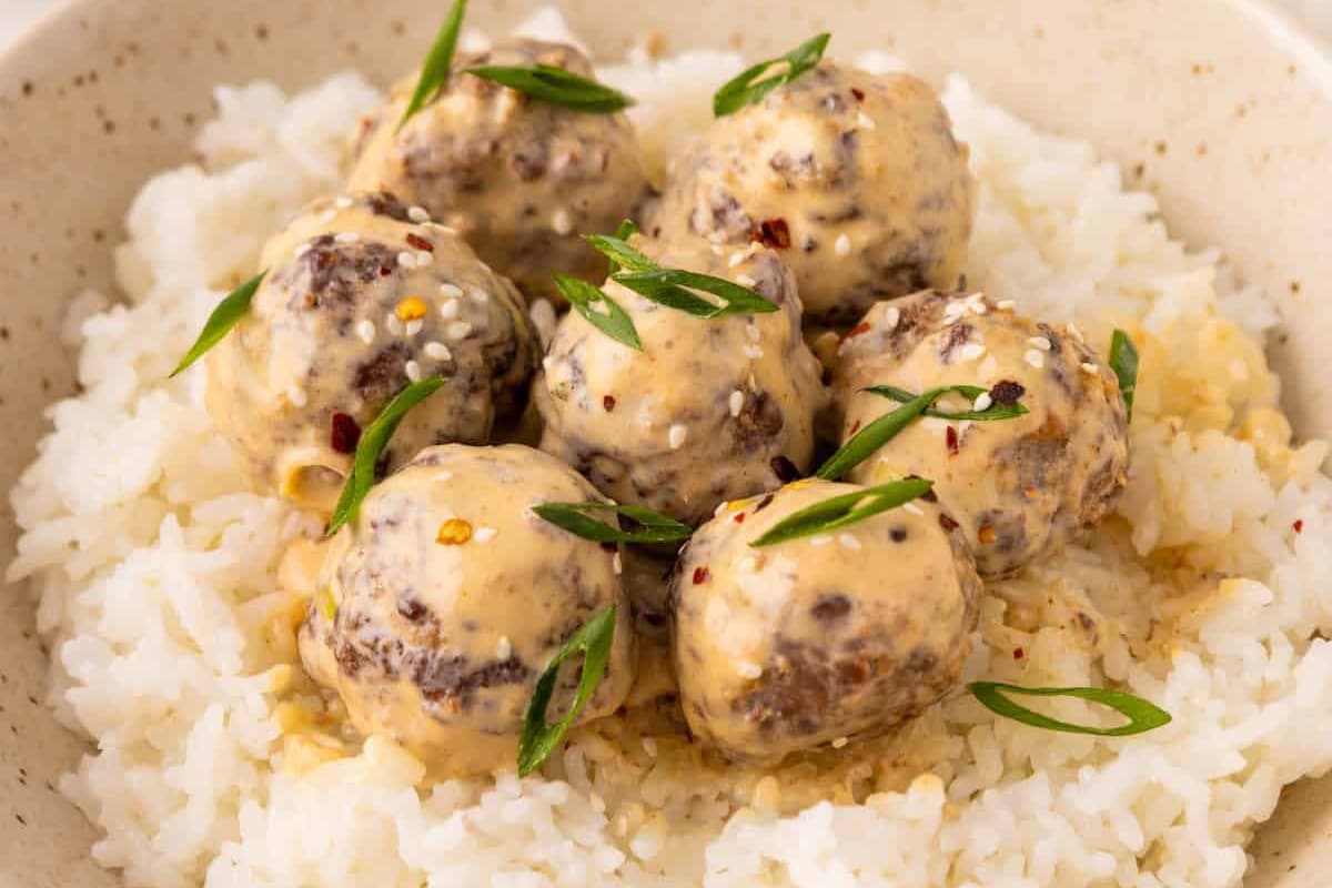 A bowl of Firecracker Meatballs.