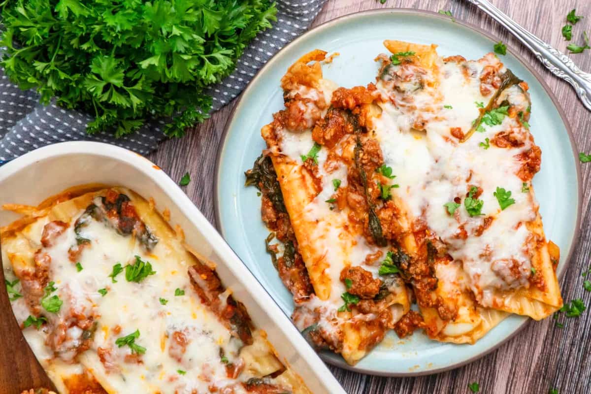 A plate of String Cheese Manicotti.