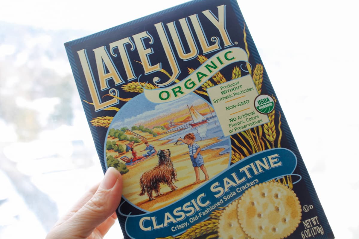A box of saltine crackers.