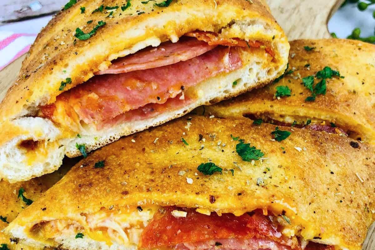 A plate of Easy Italian Stromboli.
