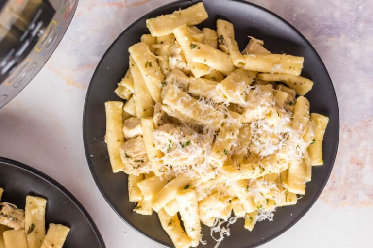 A dish of Instant Pot Olive Garden Chicken Pasta.