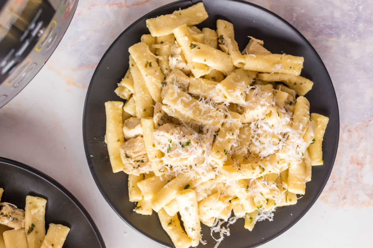A dish of Instant Pot Olive Garden Chicken Pasta.