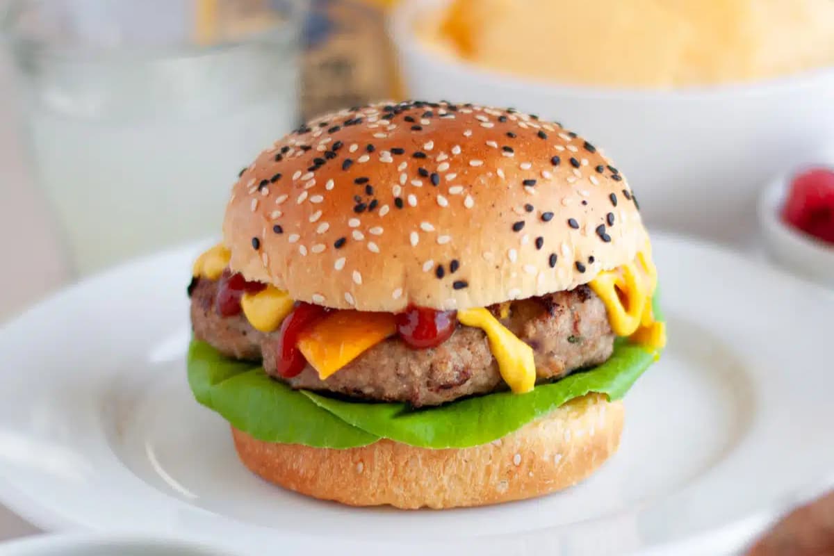 A plate of Turkey Burgers.