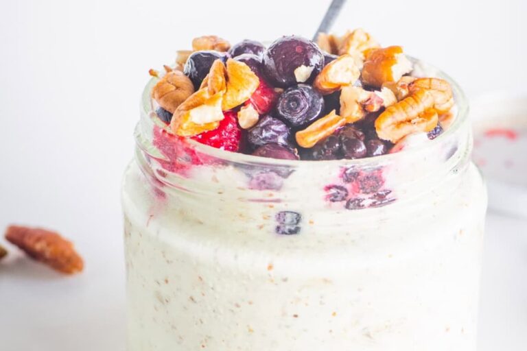A dish of Berry Cheesecake Overnight Oats.