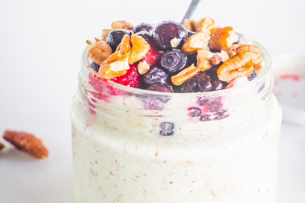 A dish of Berry Cheesecake Overnight Oats.