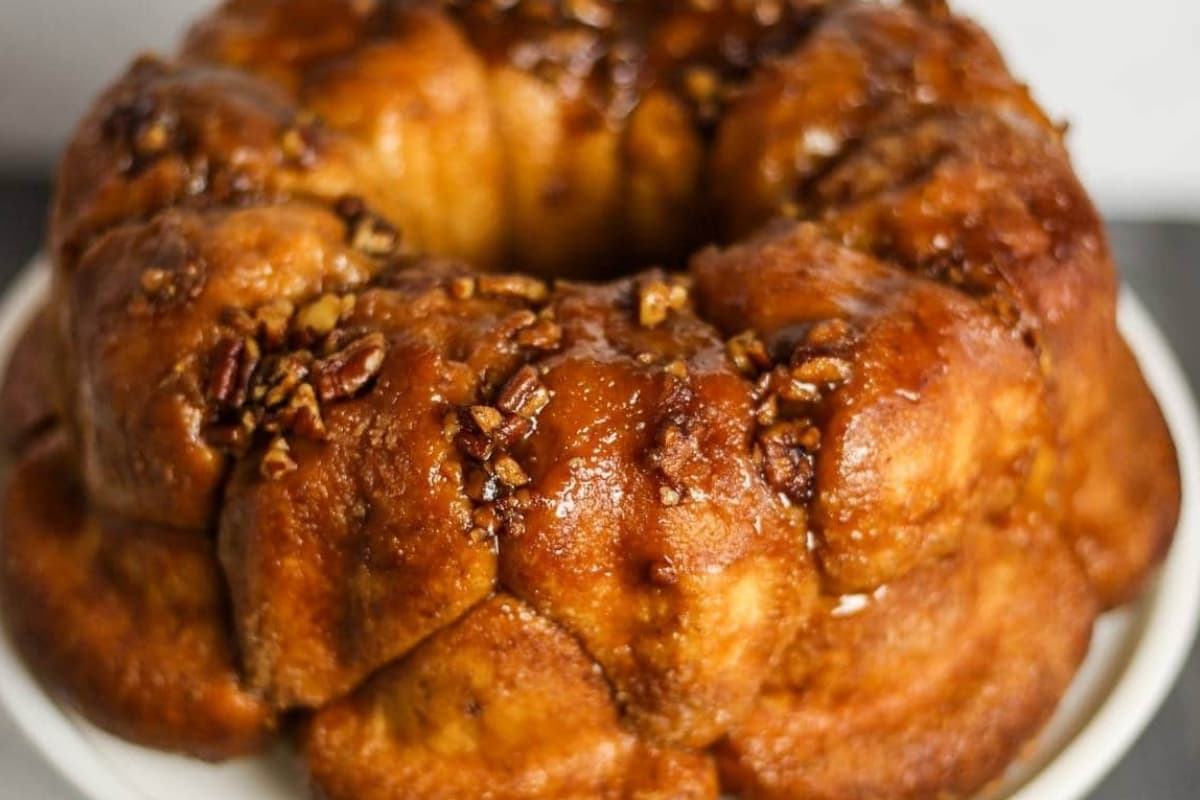 A plate of Monkey Bread with Pecans.