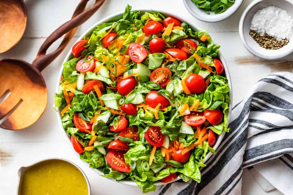 A bowl of Easy Green Salad.