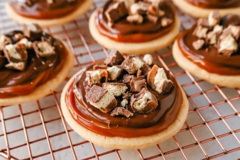 A plate of Twix Cookies.