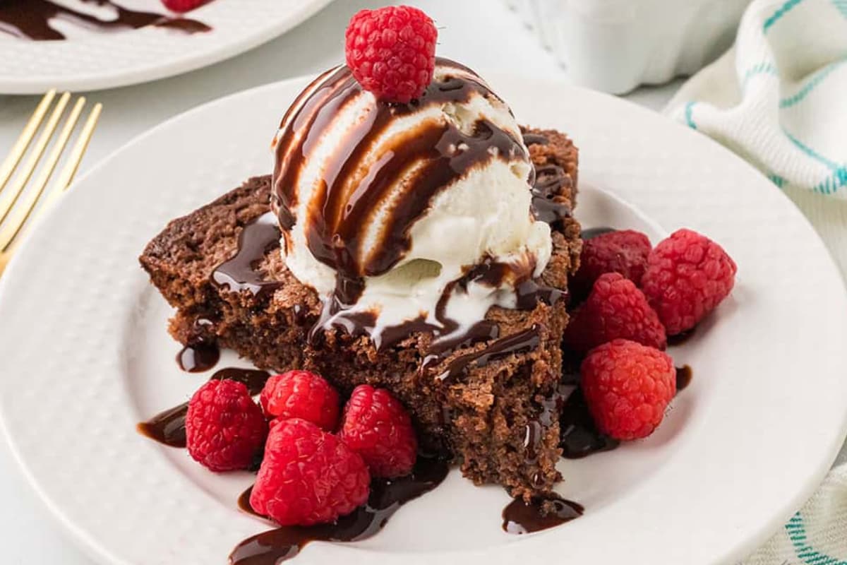 A plate of Vintage Hot Fudge Pie.