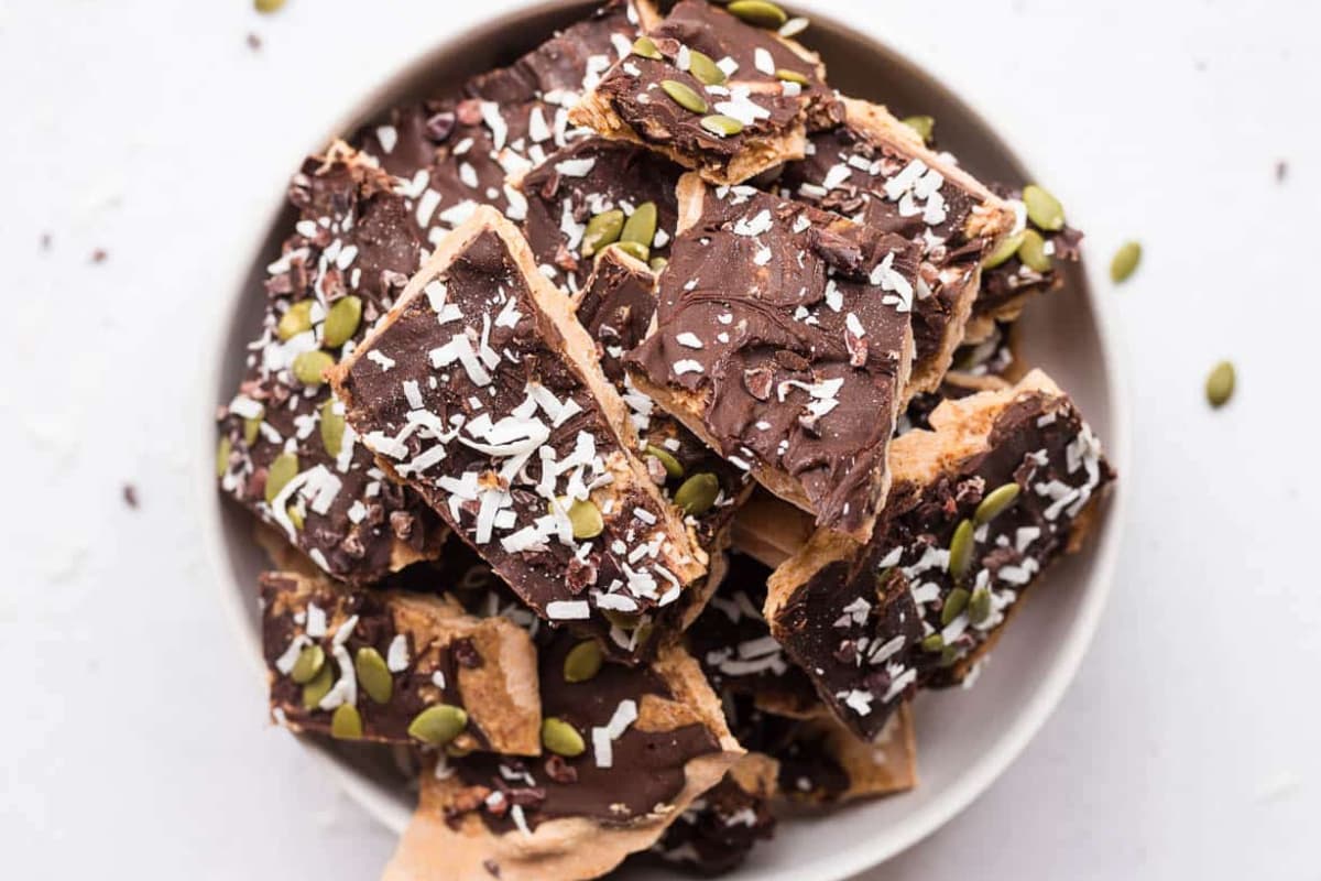 A dish of No-Bake Pumpkin Banana Yogurt Protein Bark.