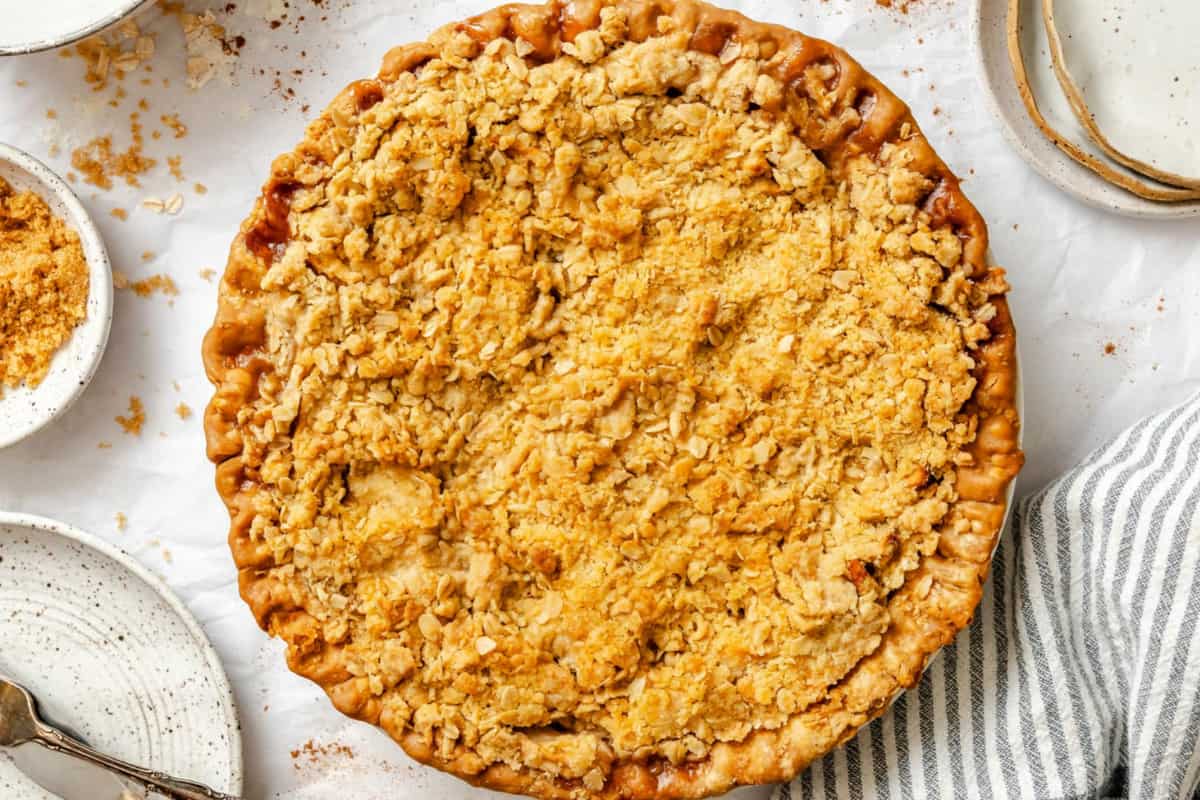 A dish of Easy Apple Crumble Pie.
