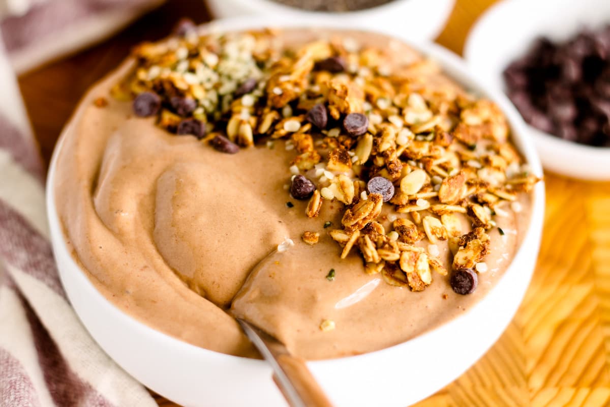 A dish of chocolate smoothie bowl.