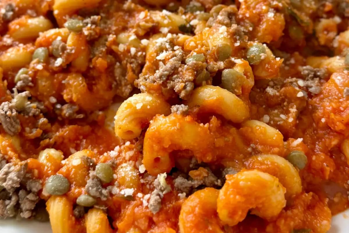 A dish of Creamy Tomato and White Bean Sauce.