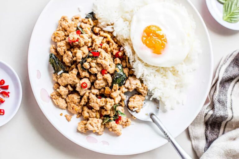 A plate of Thai Basil Chicken.