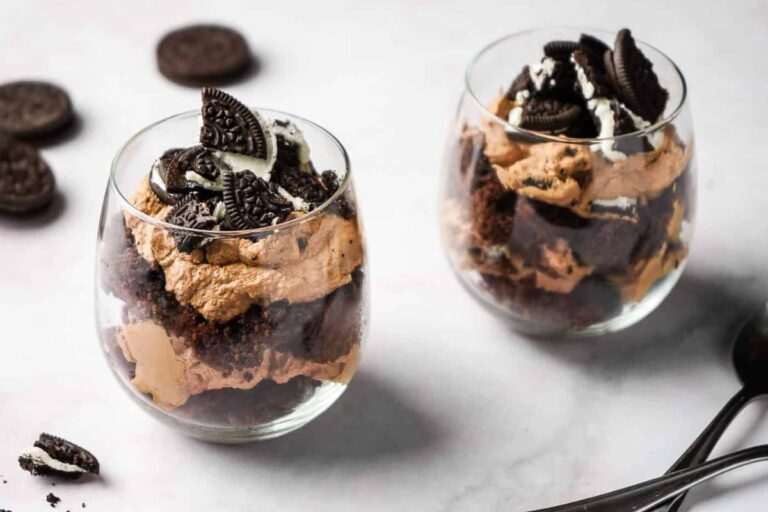 Dishes of Mocha Oreo Trifles.