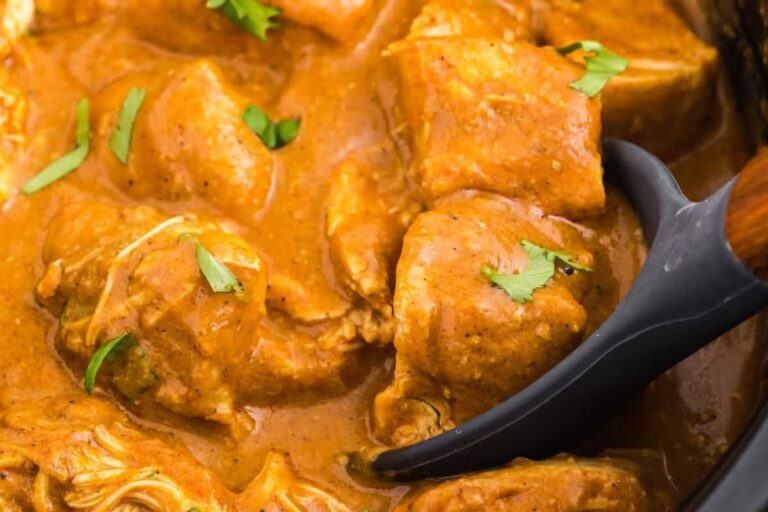 A pot of Butter Chicken Slow Cooker.