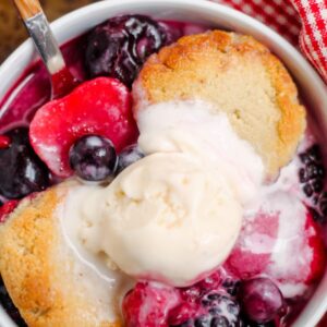 A dish of 2 ingredient berry cobbler.