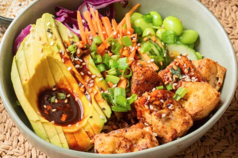 A bowl of Crispy Tofu Bowl.