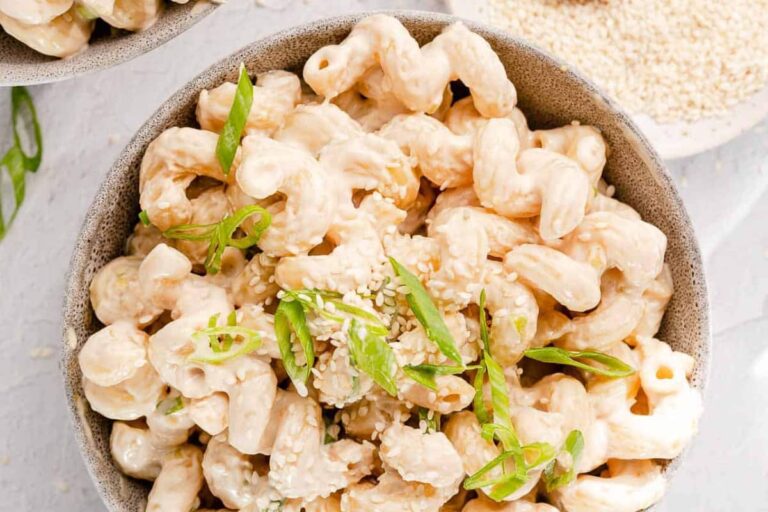 A bowl of Creamy Tahini Pasta.
