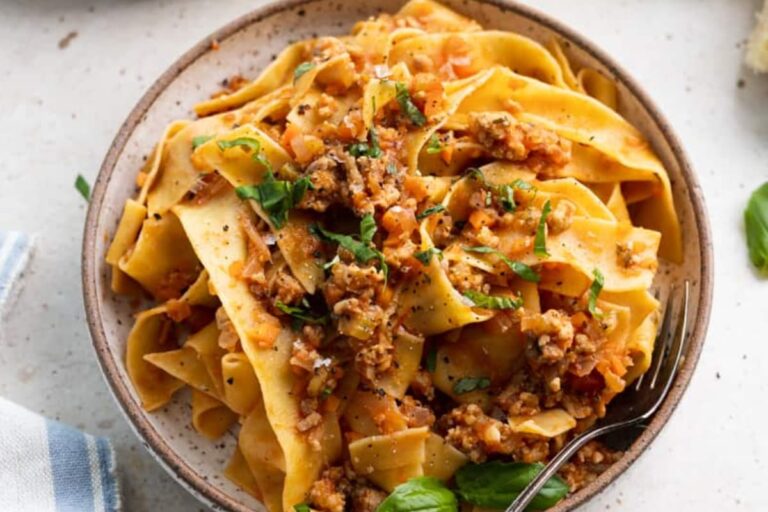 A plate of Chicken Bolognese.