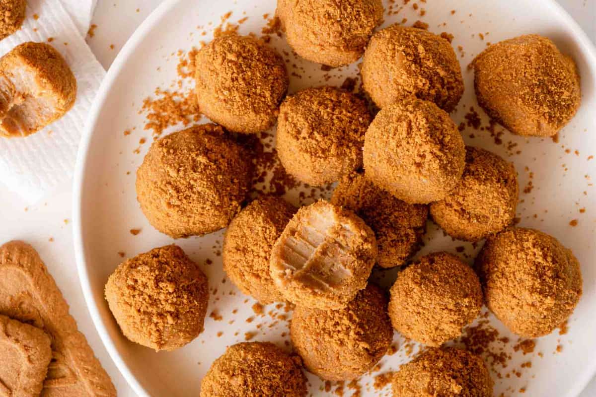A dish of Biscoff Truffles.
