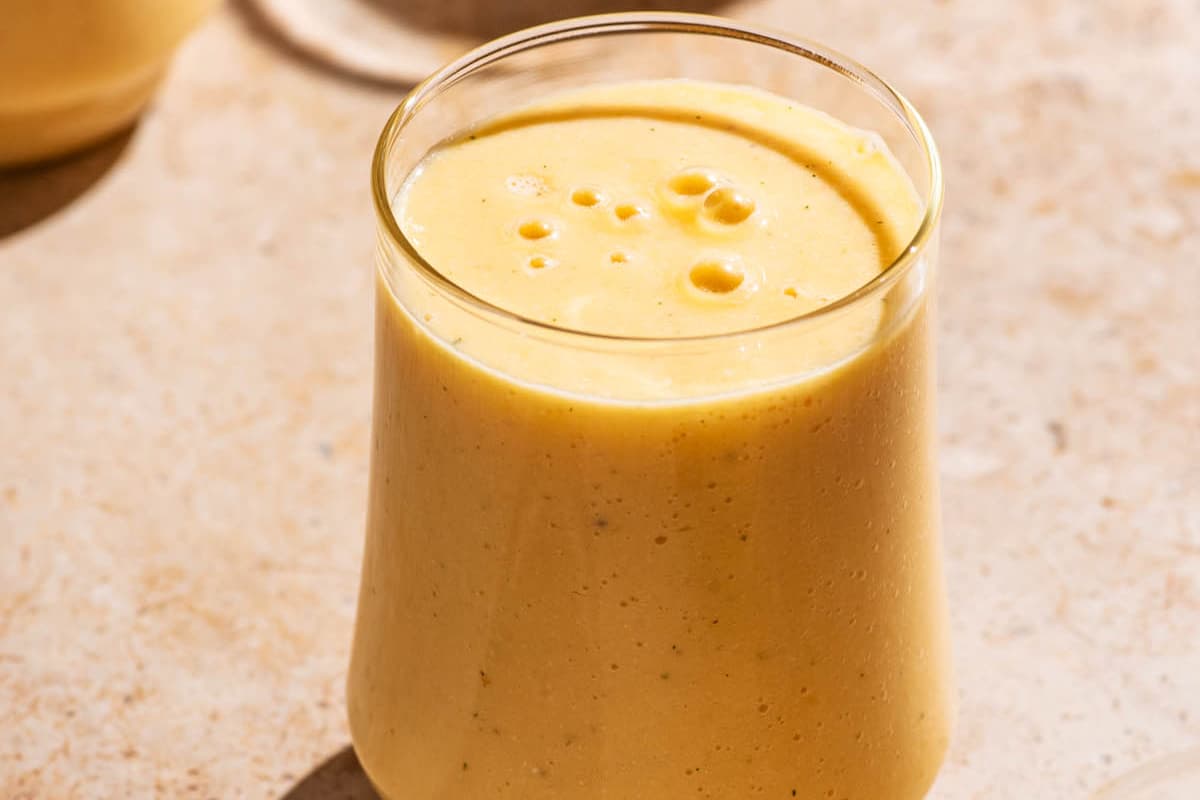 A glass of Cantaloupe Smoothie.
