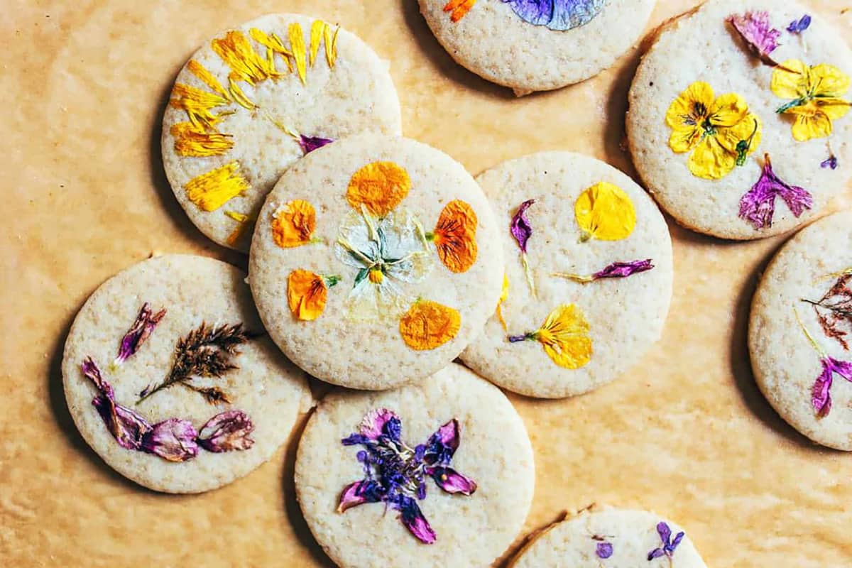 A dish of Flower Cookies.