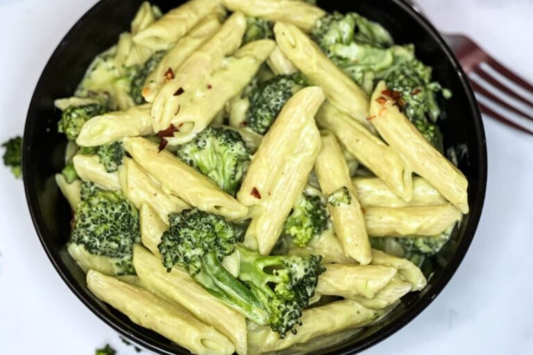A bowl of Creamy Instant Pot Broccoli Pasta.