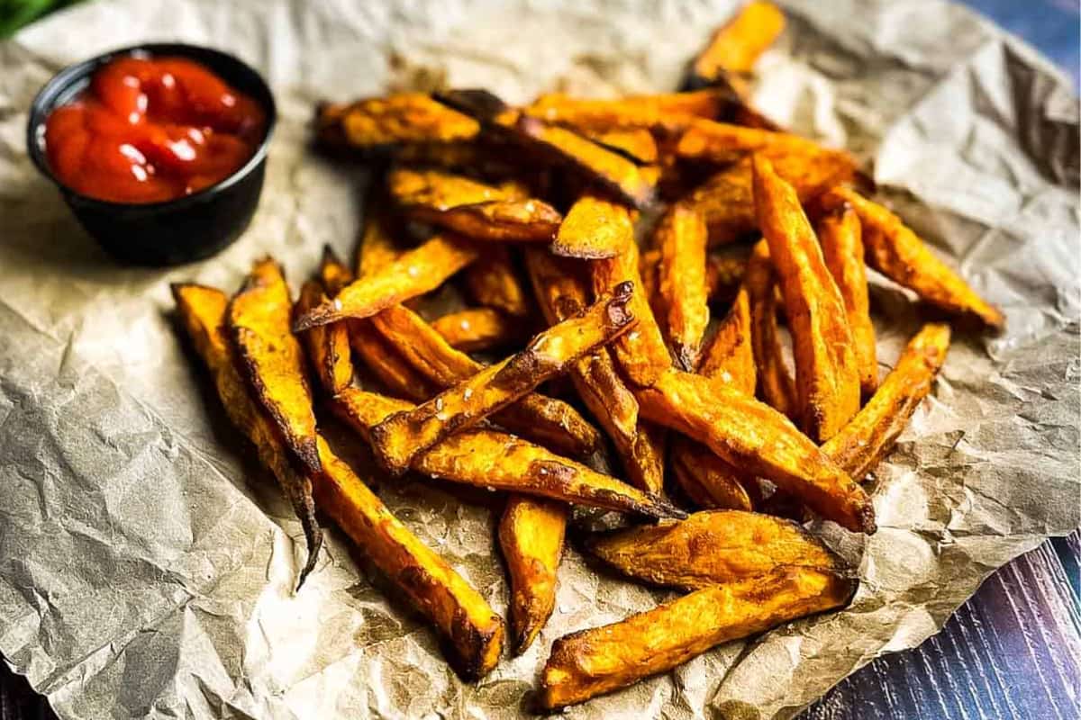 A dish of Crispy Air Fryer Sweet Potato Fries With Cornstarch.