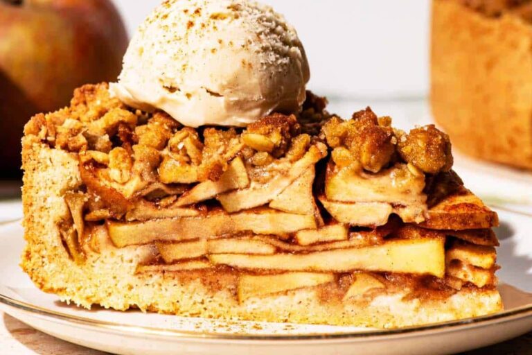A dish of Dutch Apple Pie.