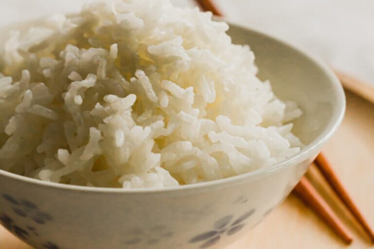 A dish of steamed Rice.