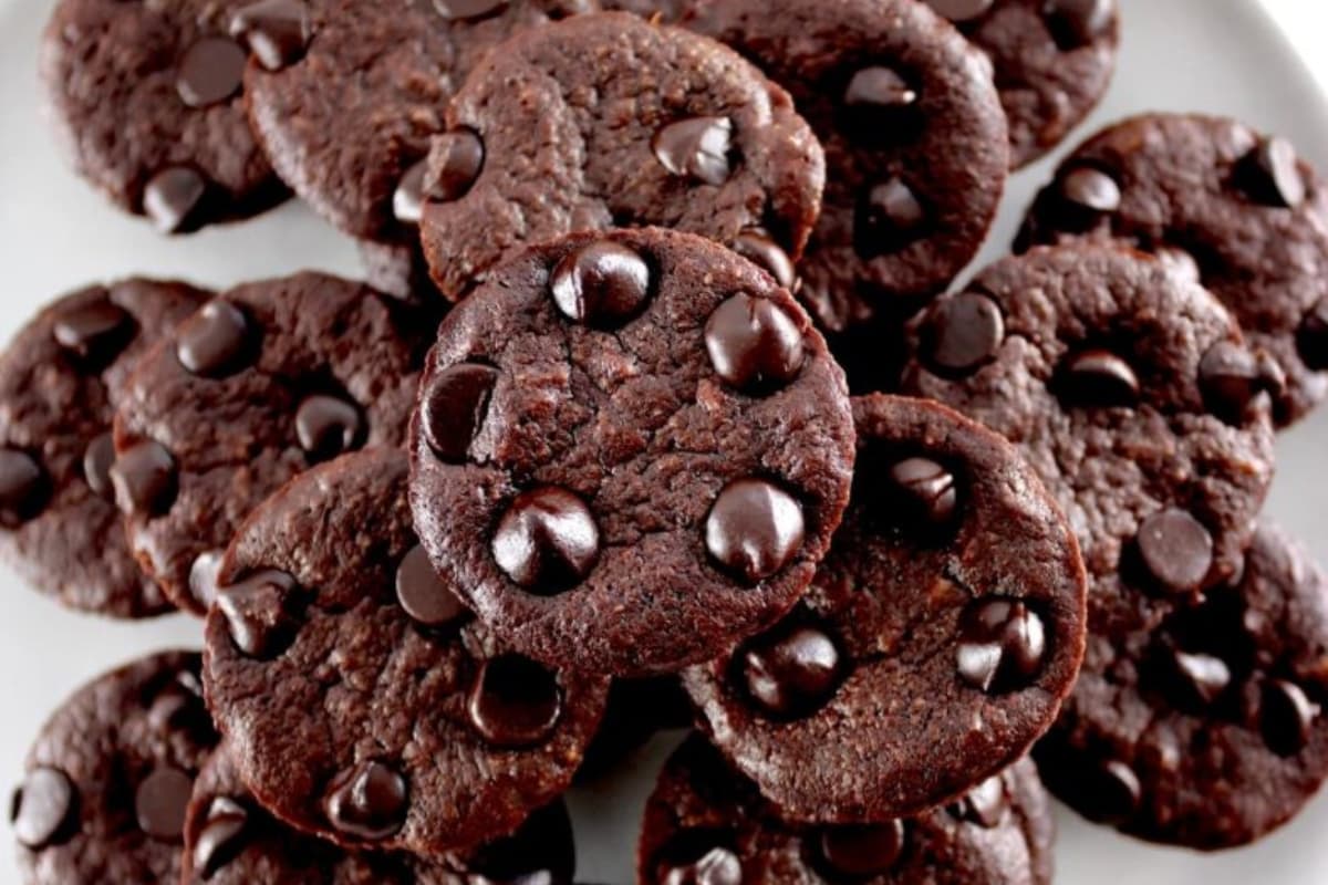 A dish of Low Carb Chocolate Brownie Bites.